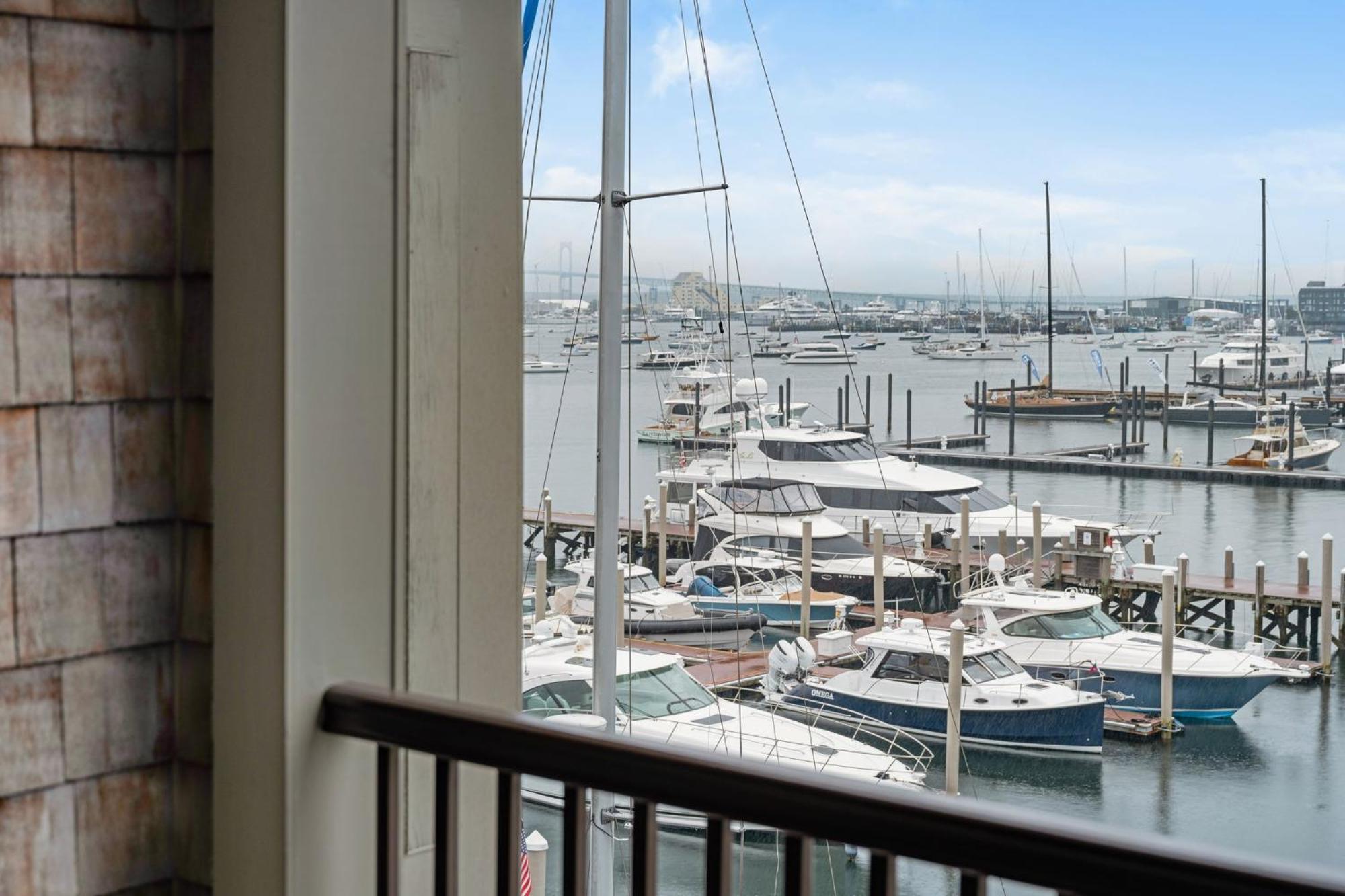 Club Wyndham Newport Onshore Eksteriør bilde
